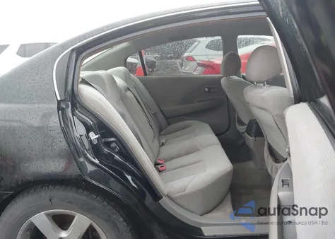 2004 Nissan Altima 2.5 S z USA, uszkodzony, nr VIN 1N4AL11D84C172984